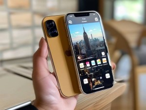 Claude 3 国内怎么用？手机上能装 App 吗？